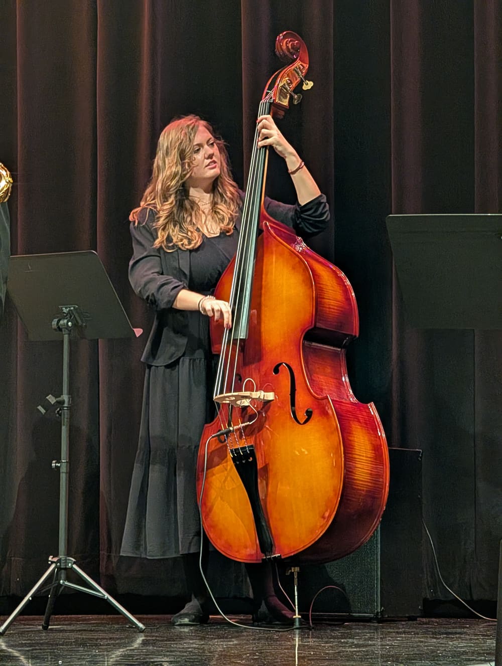 Mara performing